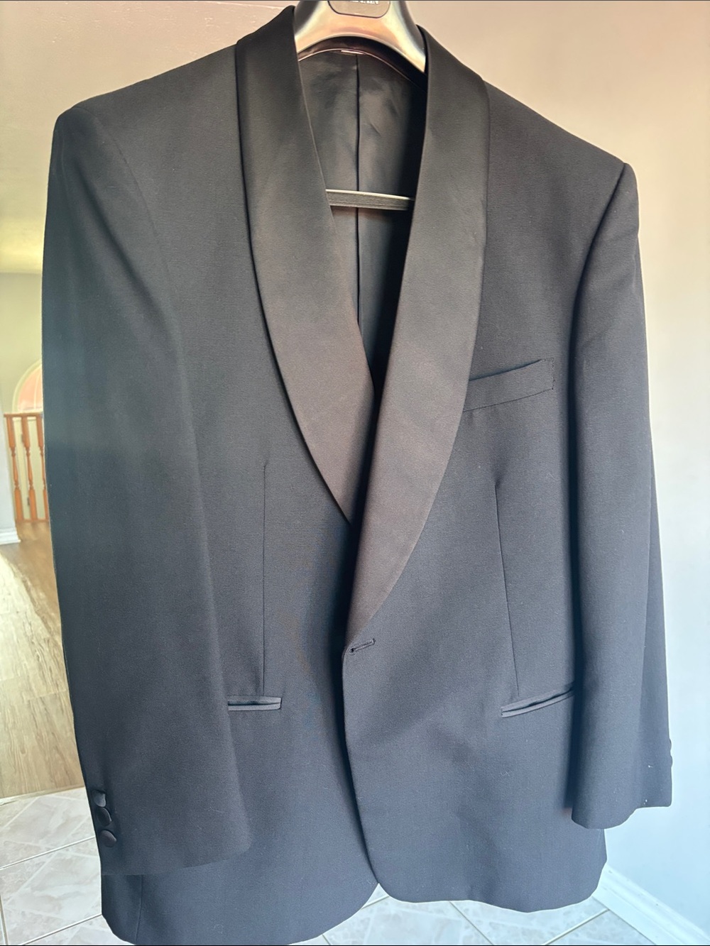 44- YvesSaintLaurent Satin Shawl Lapel Tuxedo Jacket